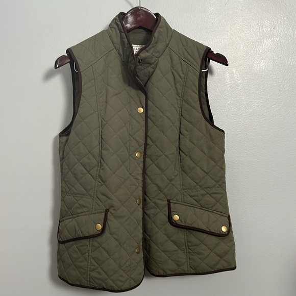 G.H. Bass & Co. Green Quilted Vest Snap Closure size M - Picture 12 of 12